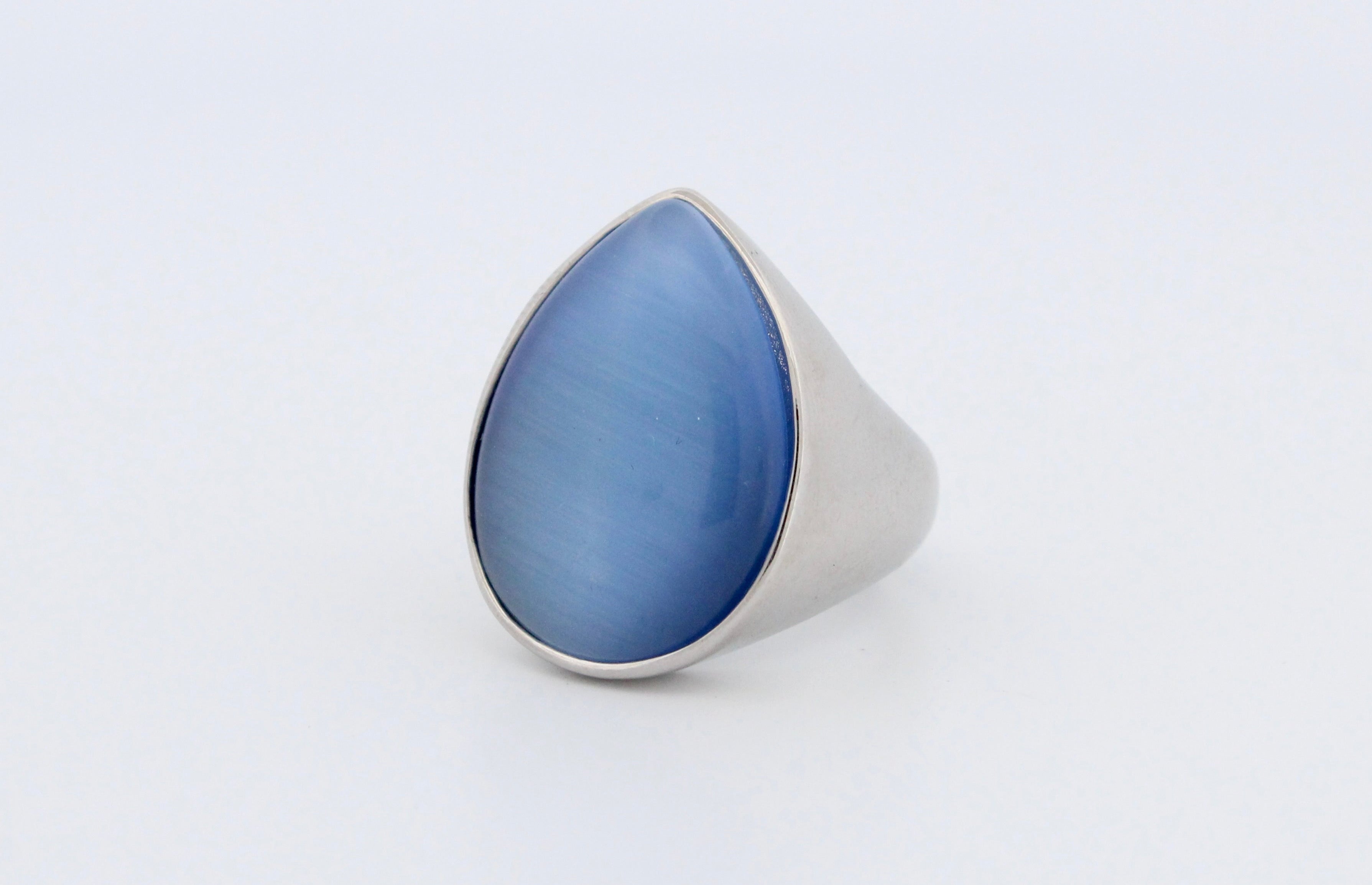 AZURE TEARDROP