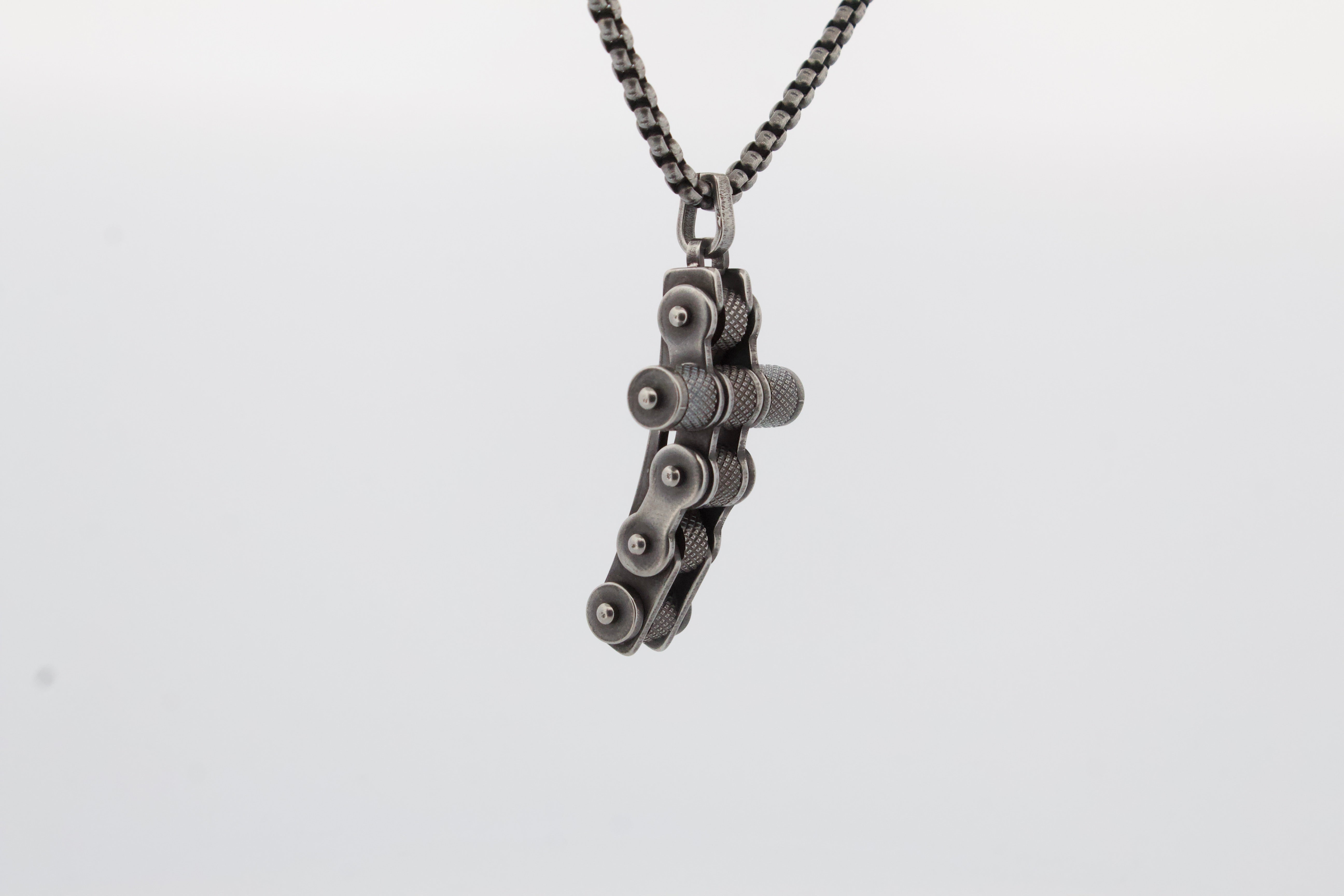 BIKER CROSS PENDANT & CHAIN