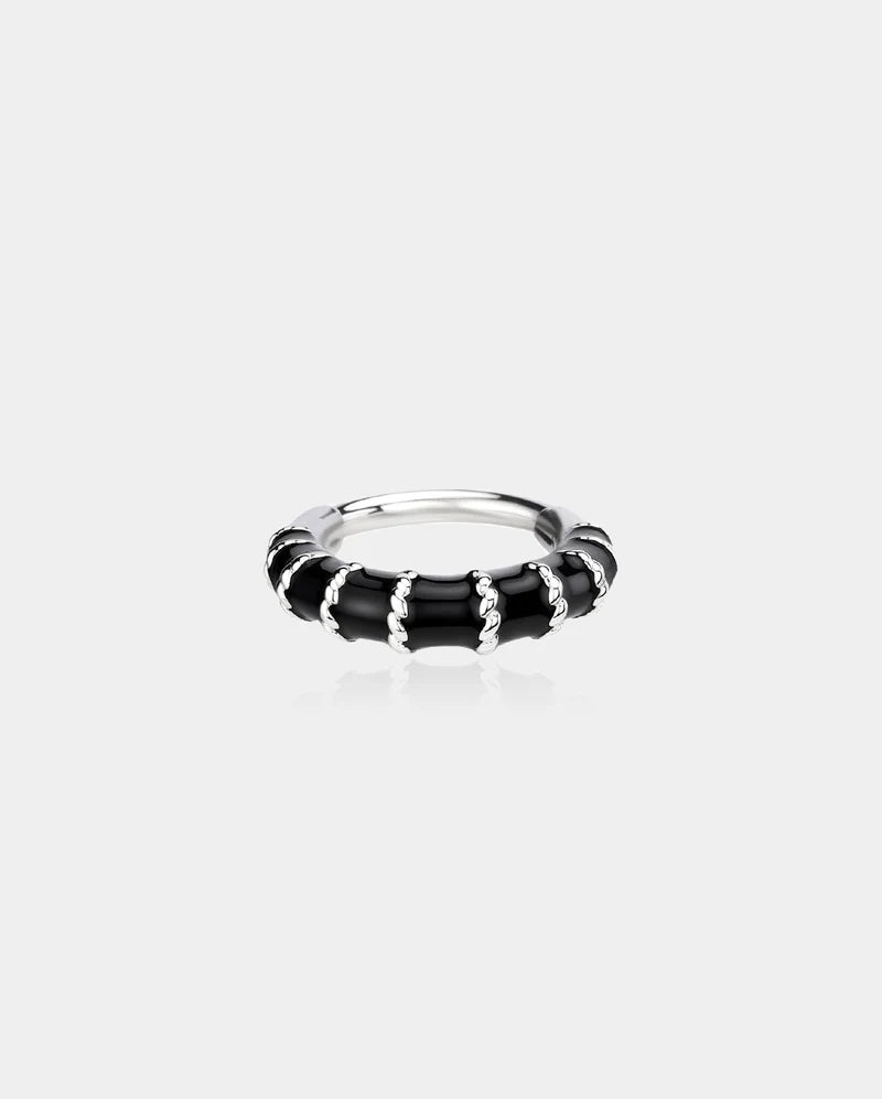 BLACK SEGMENT SEPTUM RING