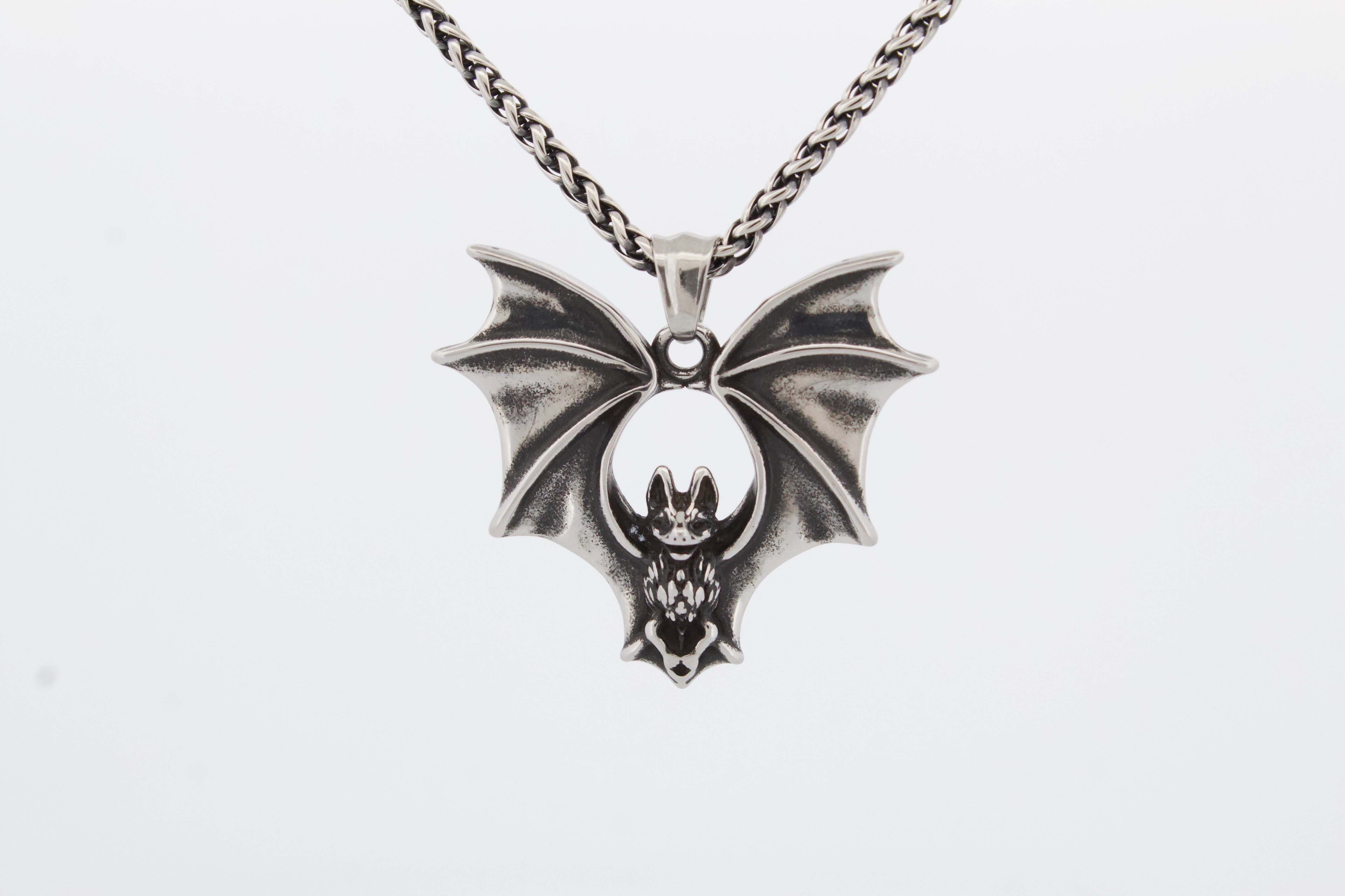 VAMPIRE BAT PENDANT & CHAIN