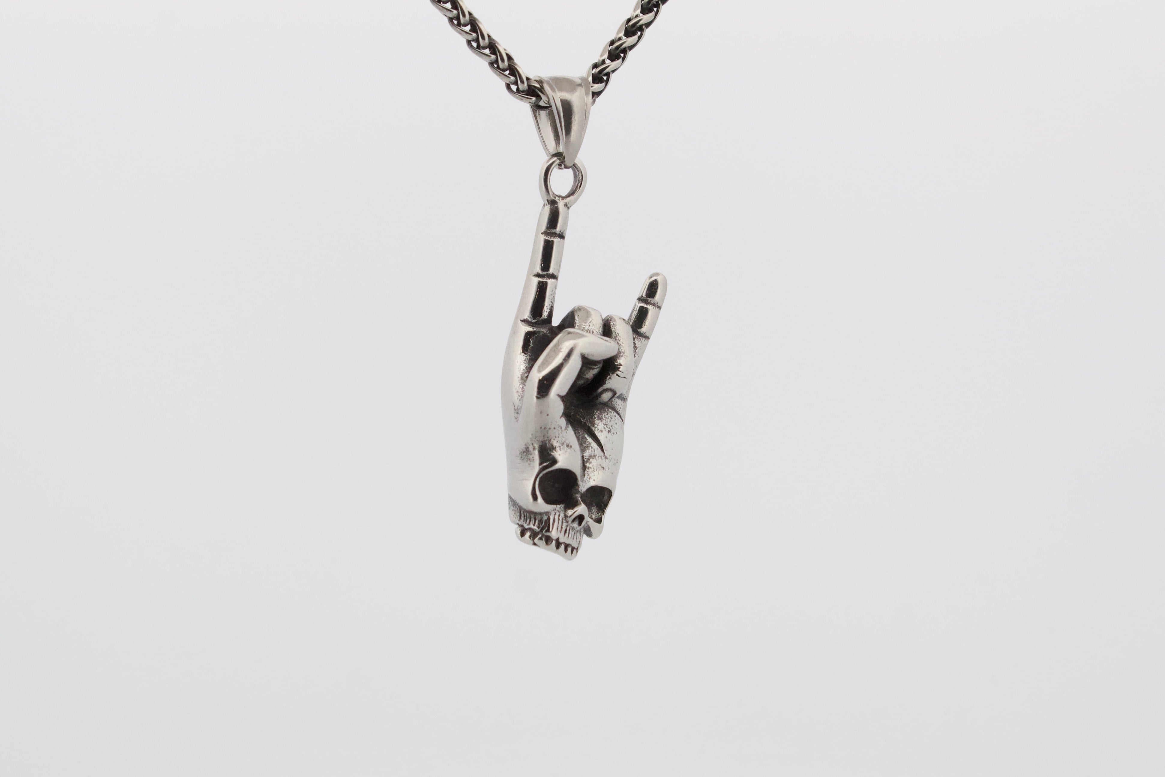 DEATH METAL PENDANT & CHAIN