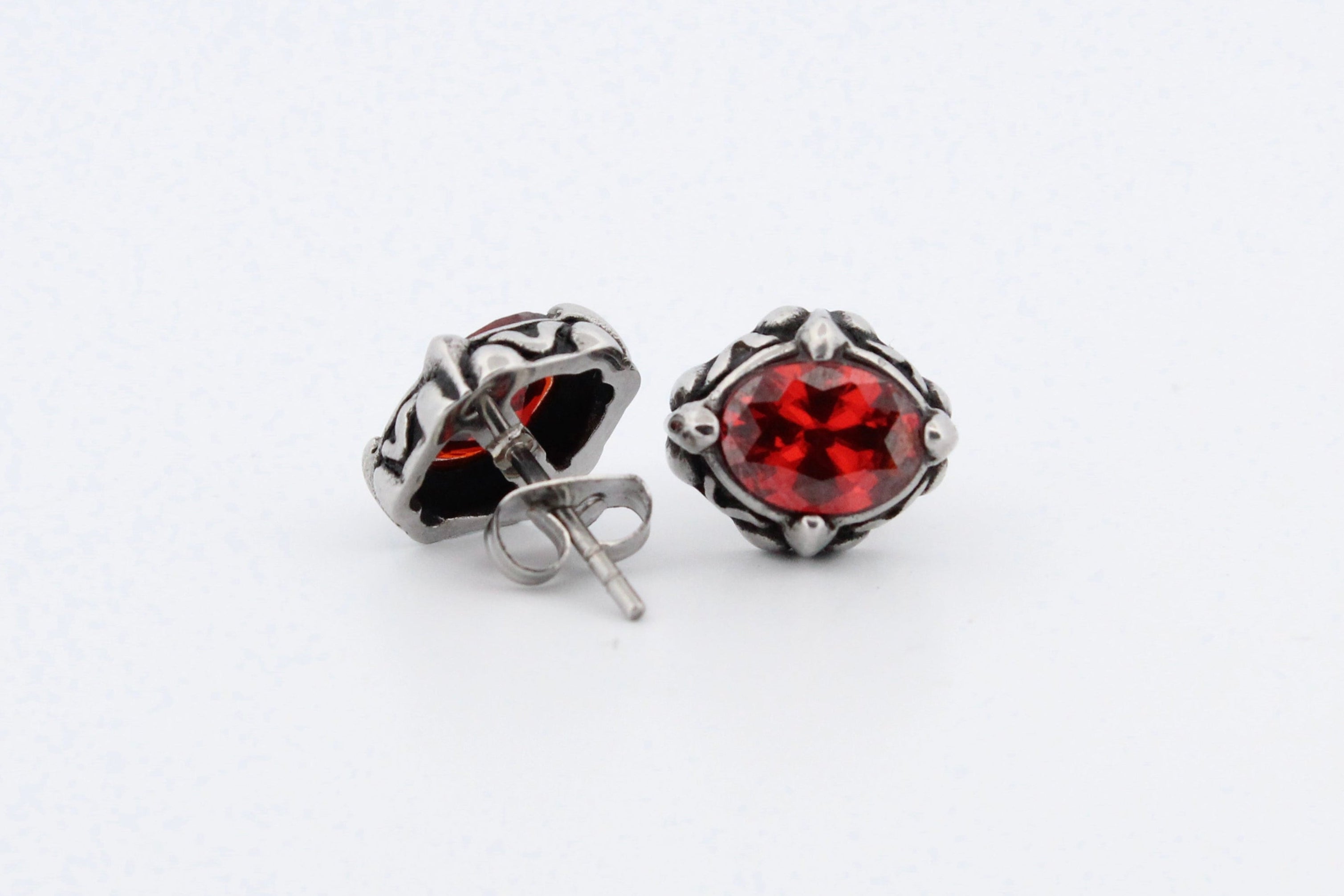 CRIMSON STUD EARRINGS