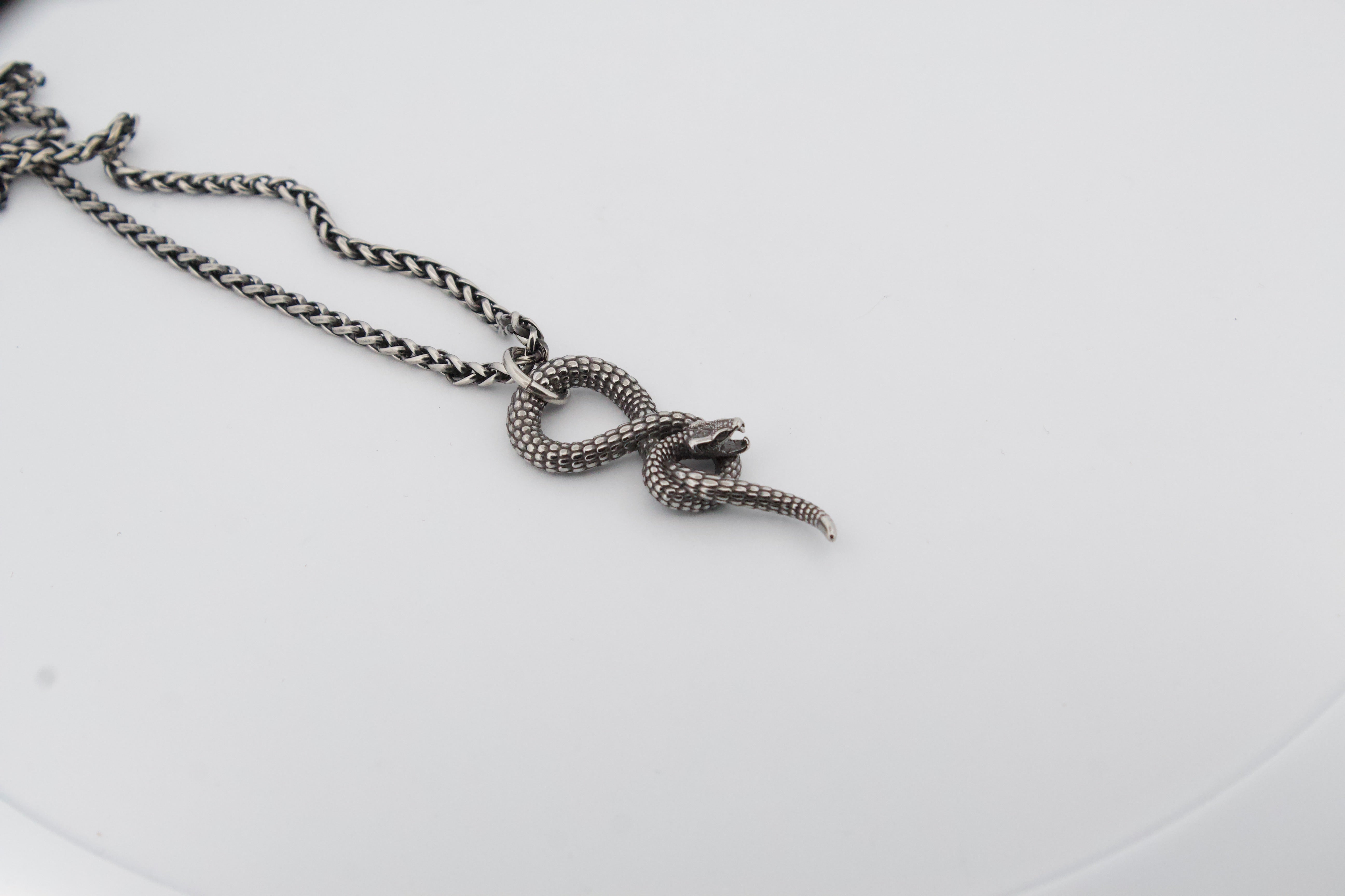 EDEN PENDANT & CHAIN