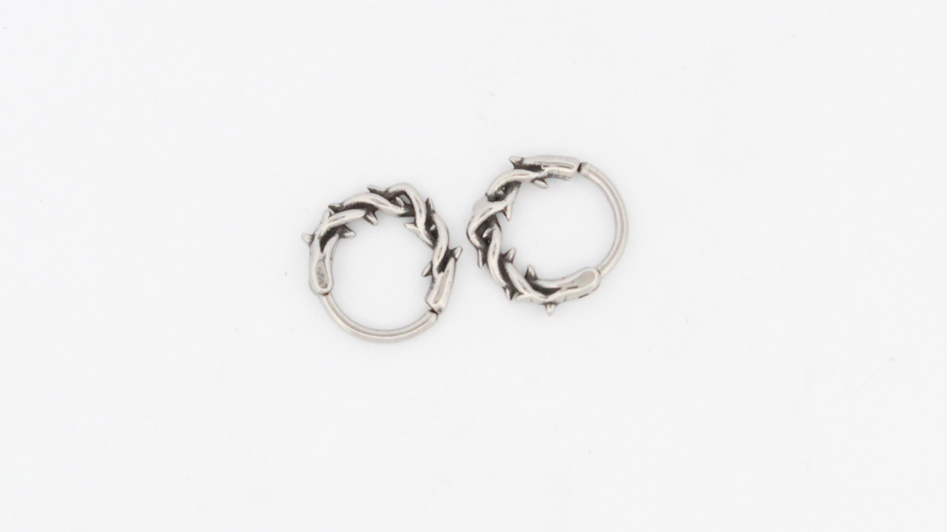 HAWTHORN HOOP EARRINGS
