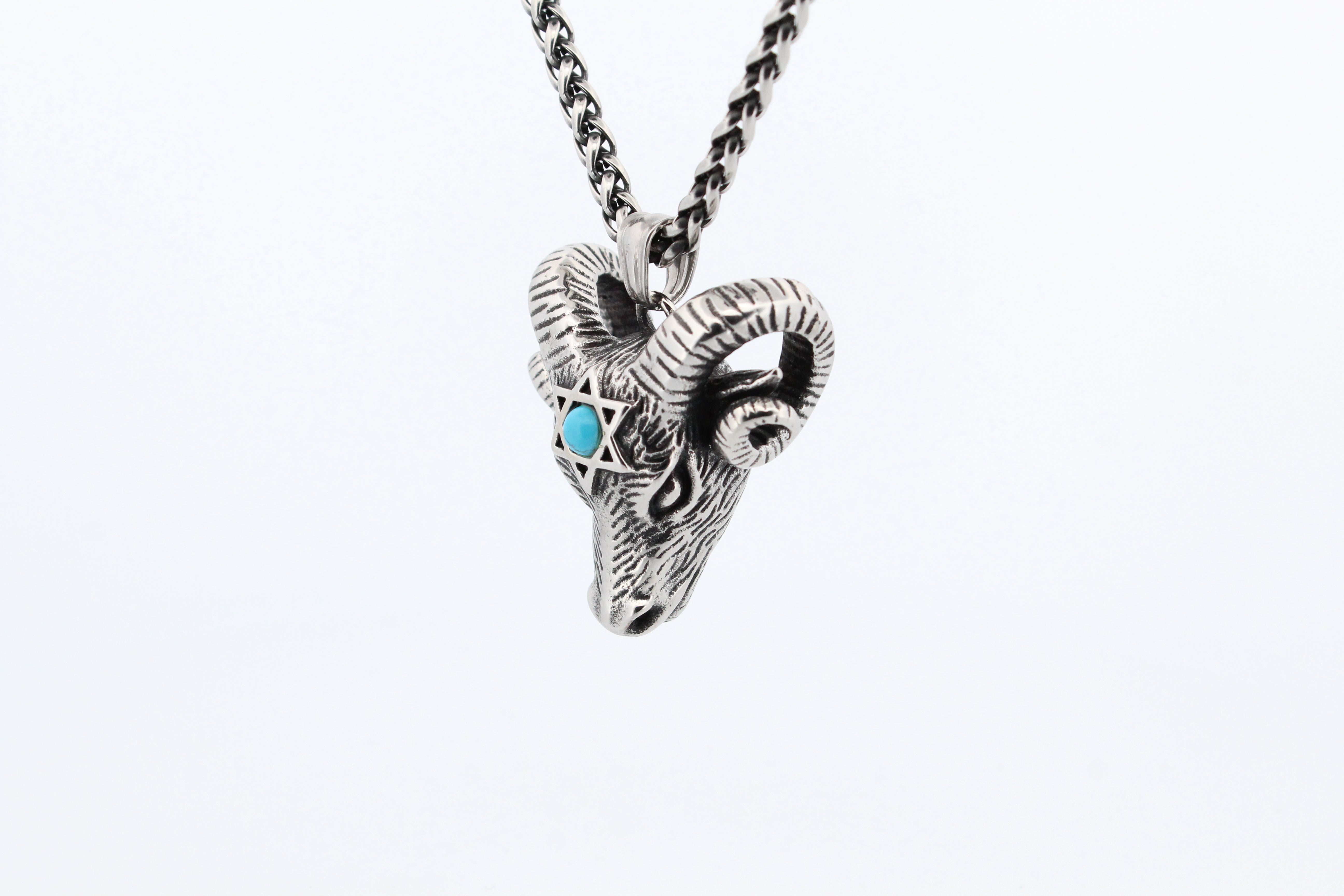 KHNUM HEAD PENDANT & CHAIN