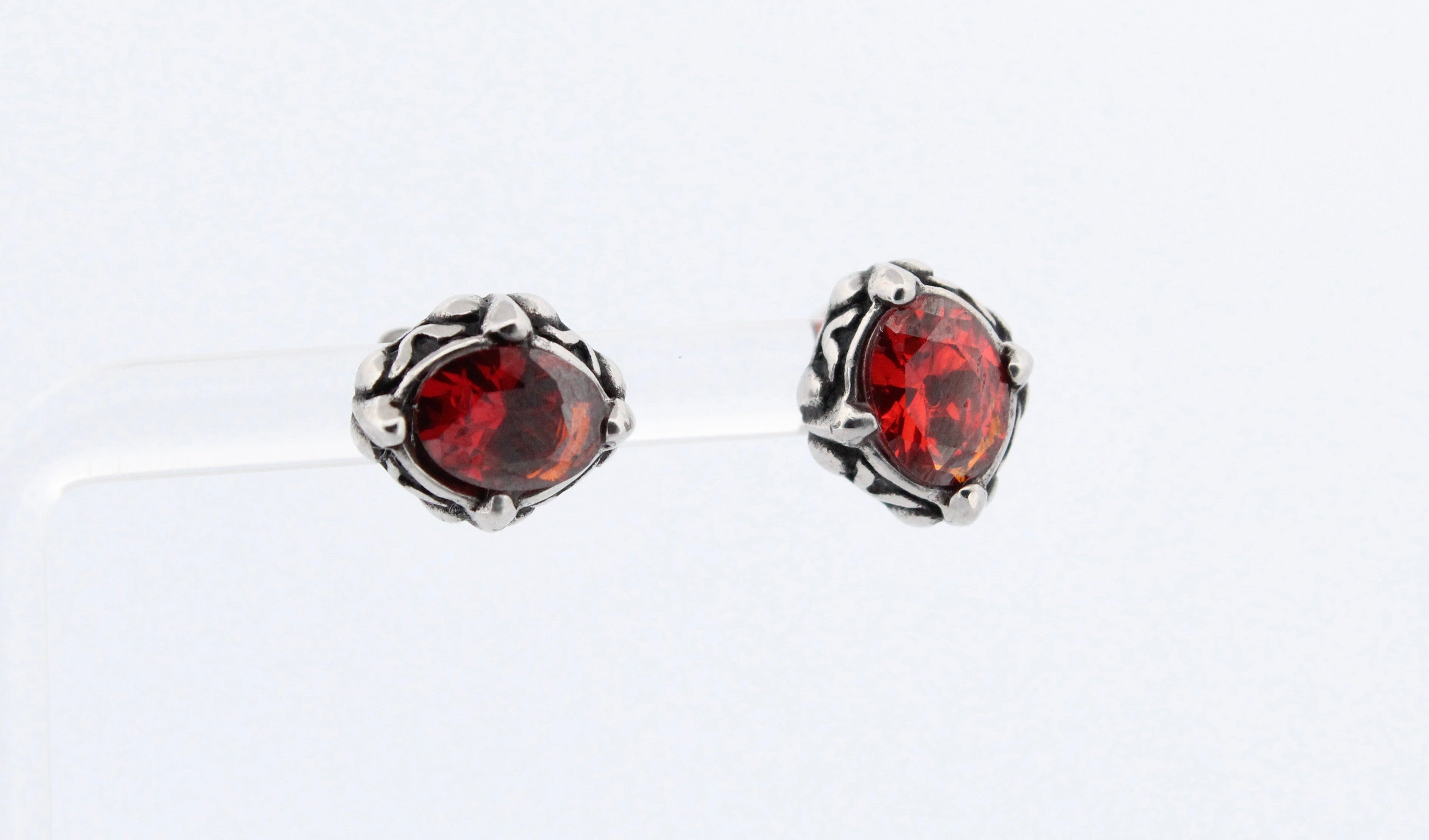 CRIMSON STUD EARRINGS