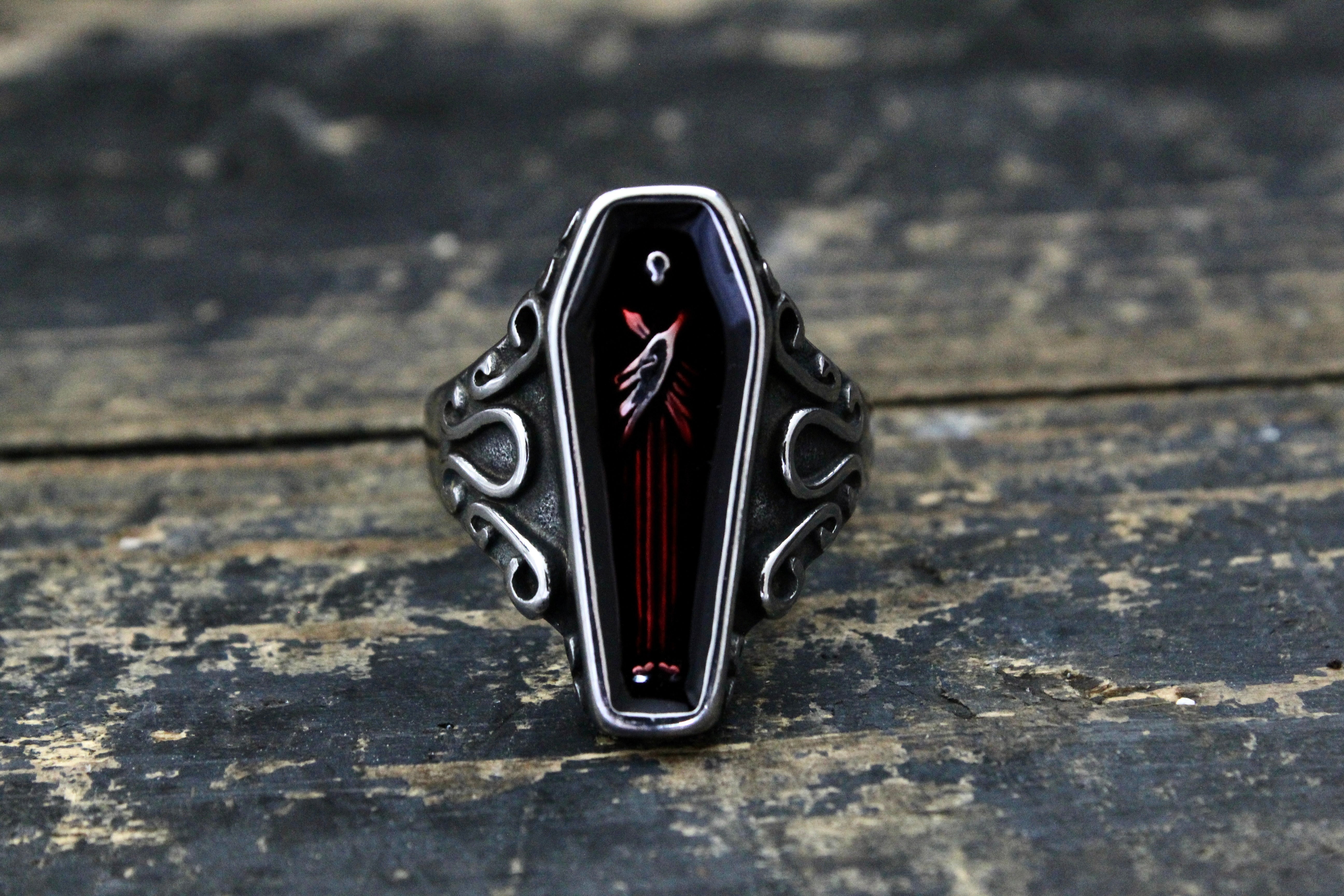 VAMPIRE COFFIN RING