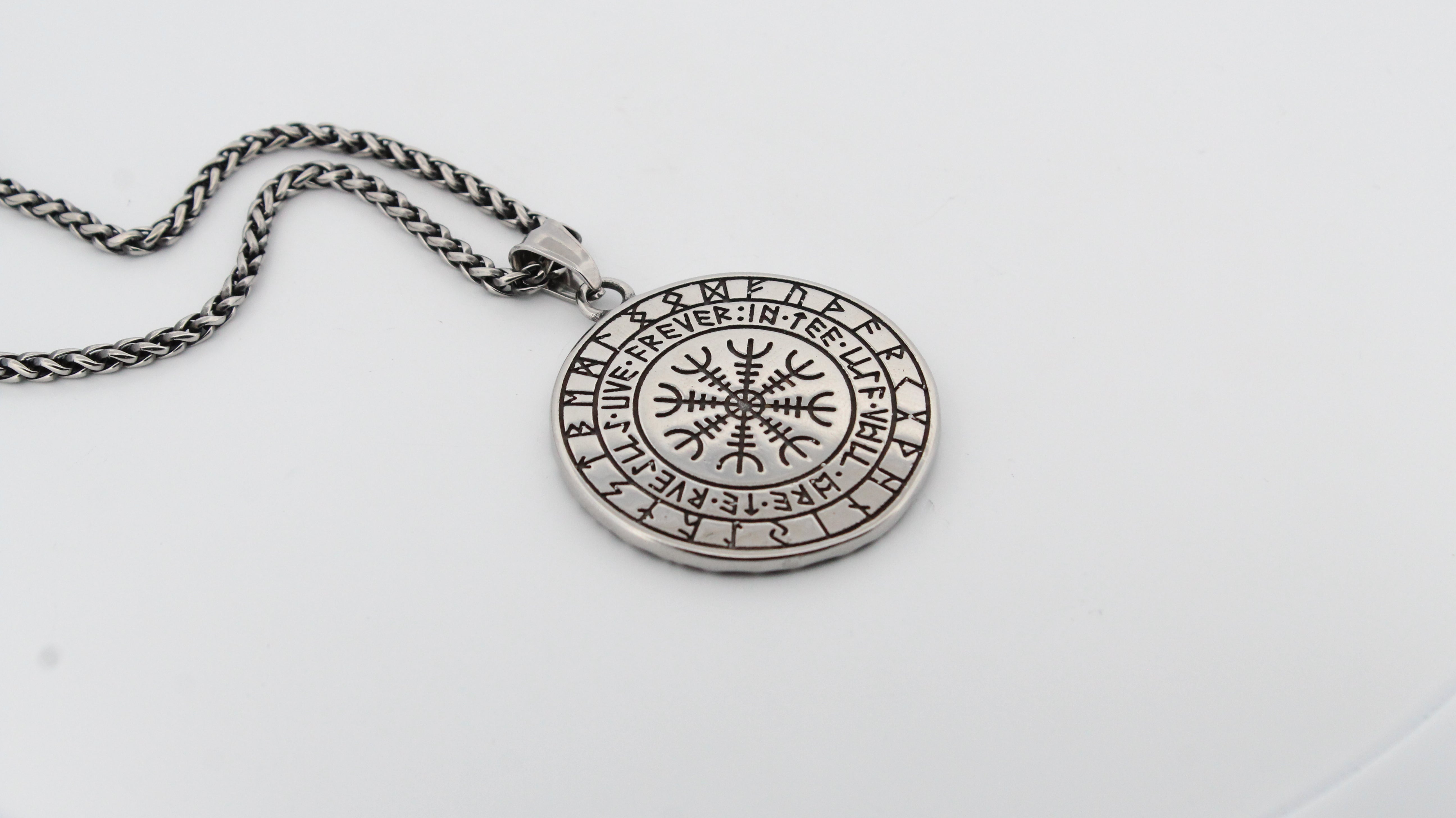 Hex Rune Chain RUNIC PENDANT & CHAIN