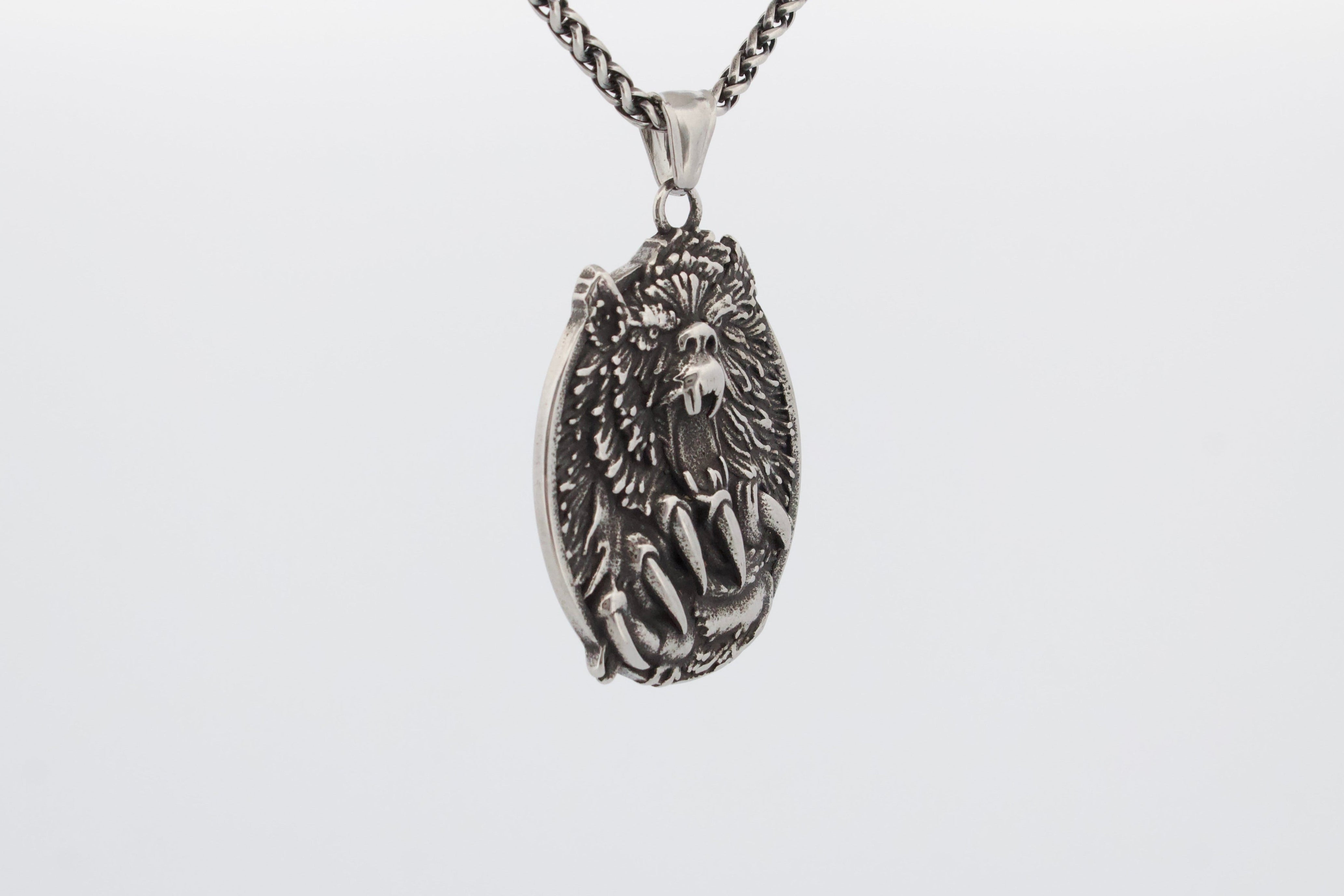 THE GRIZZLY PENDANT & CHAIN