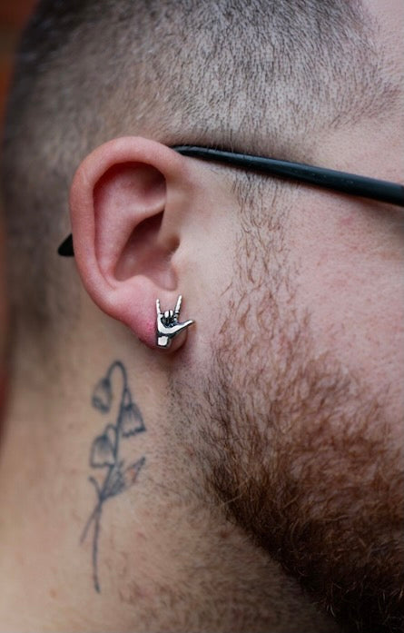 DEVIL FINGER STUD EARRINGS