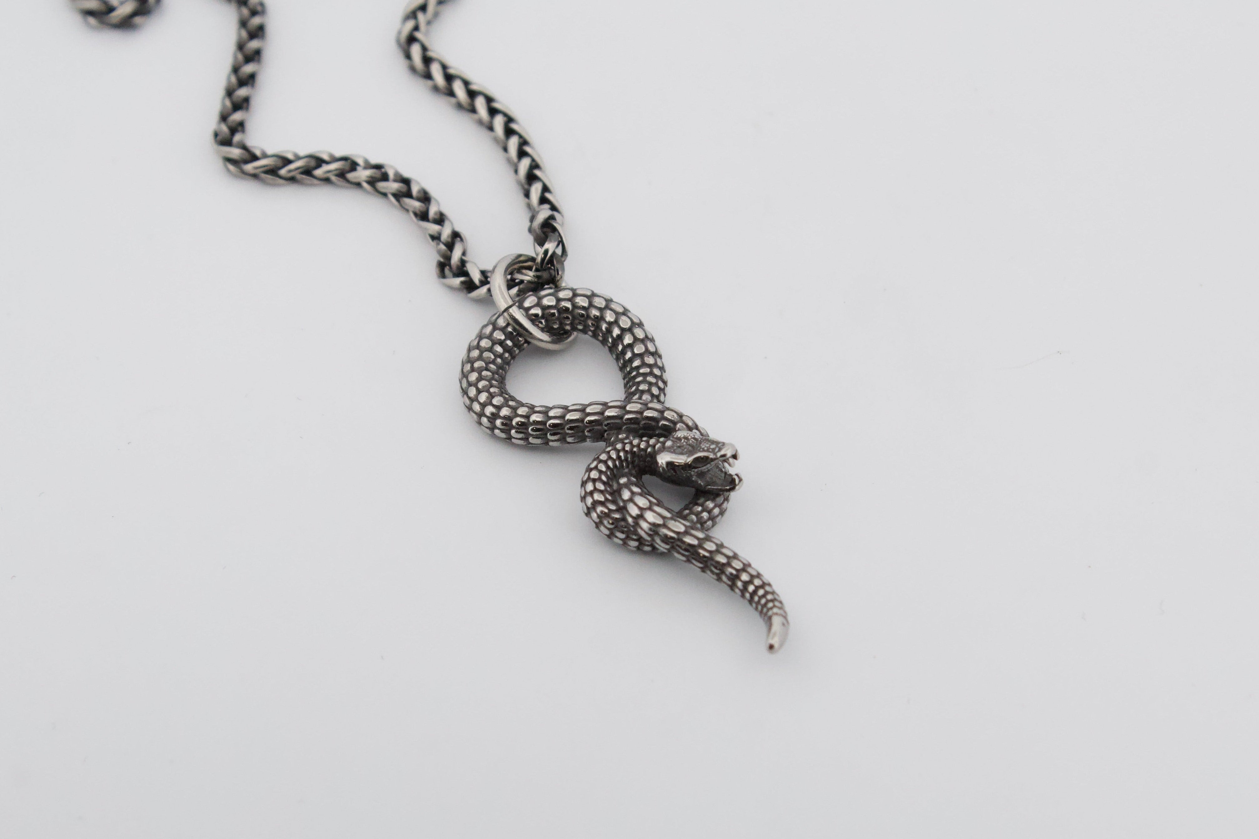 EDEN PENDANT & CHAIN