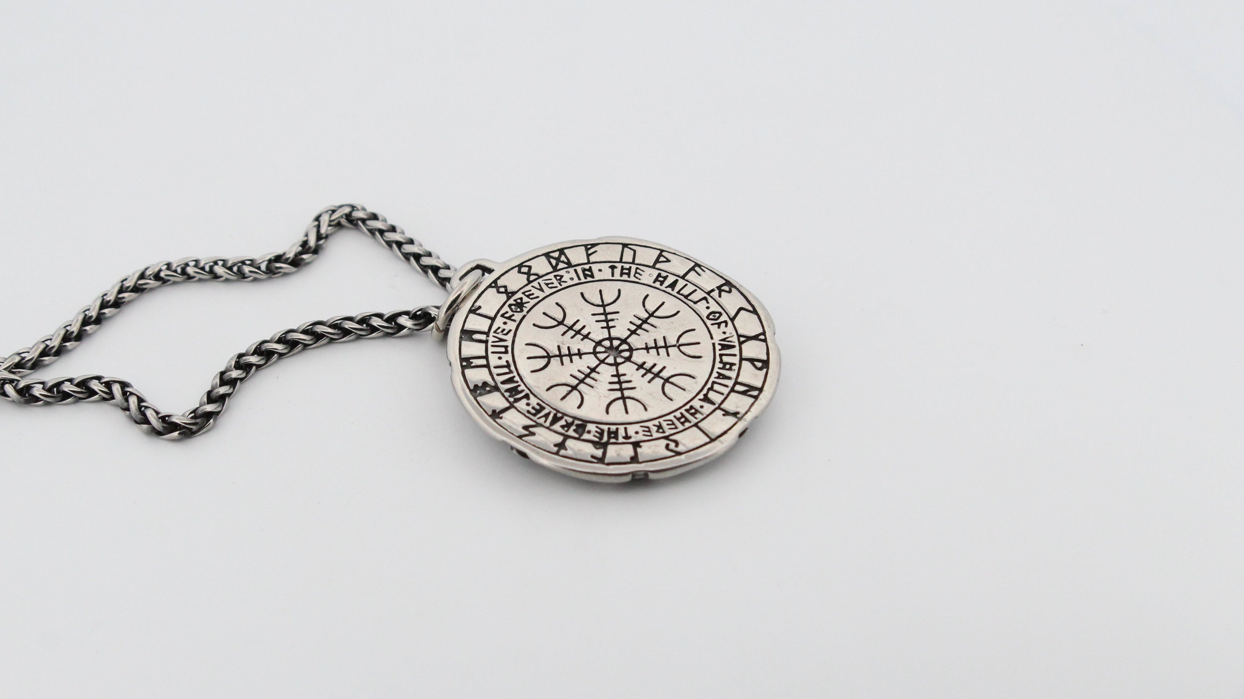NORDIC SHIELD PENDANT & CHAIN