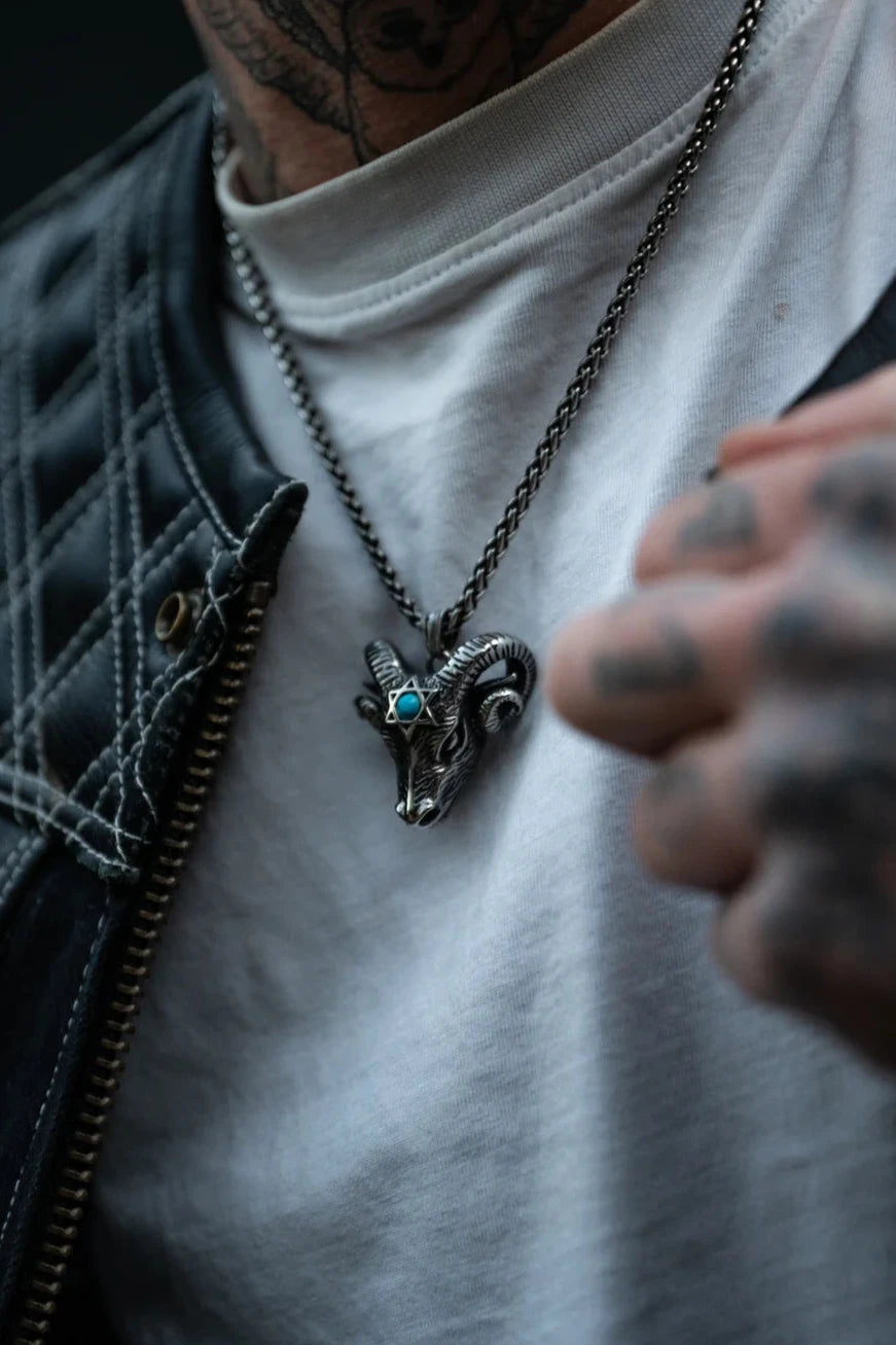 KHNUM HEAD PENDANT & CHAIN