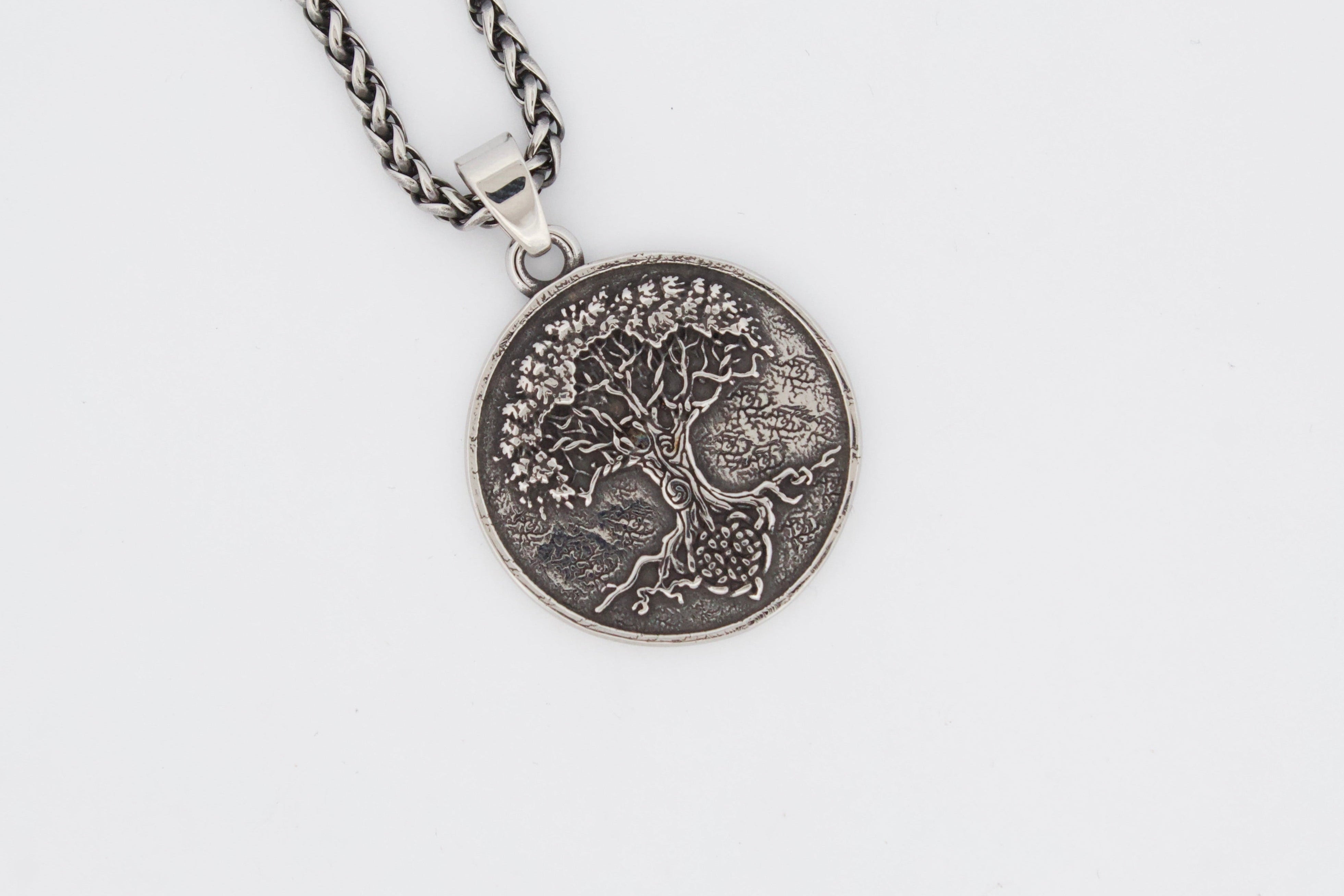 YGGDRASIL PENDANT & CHAIN