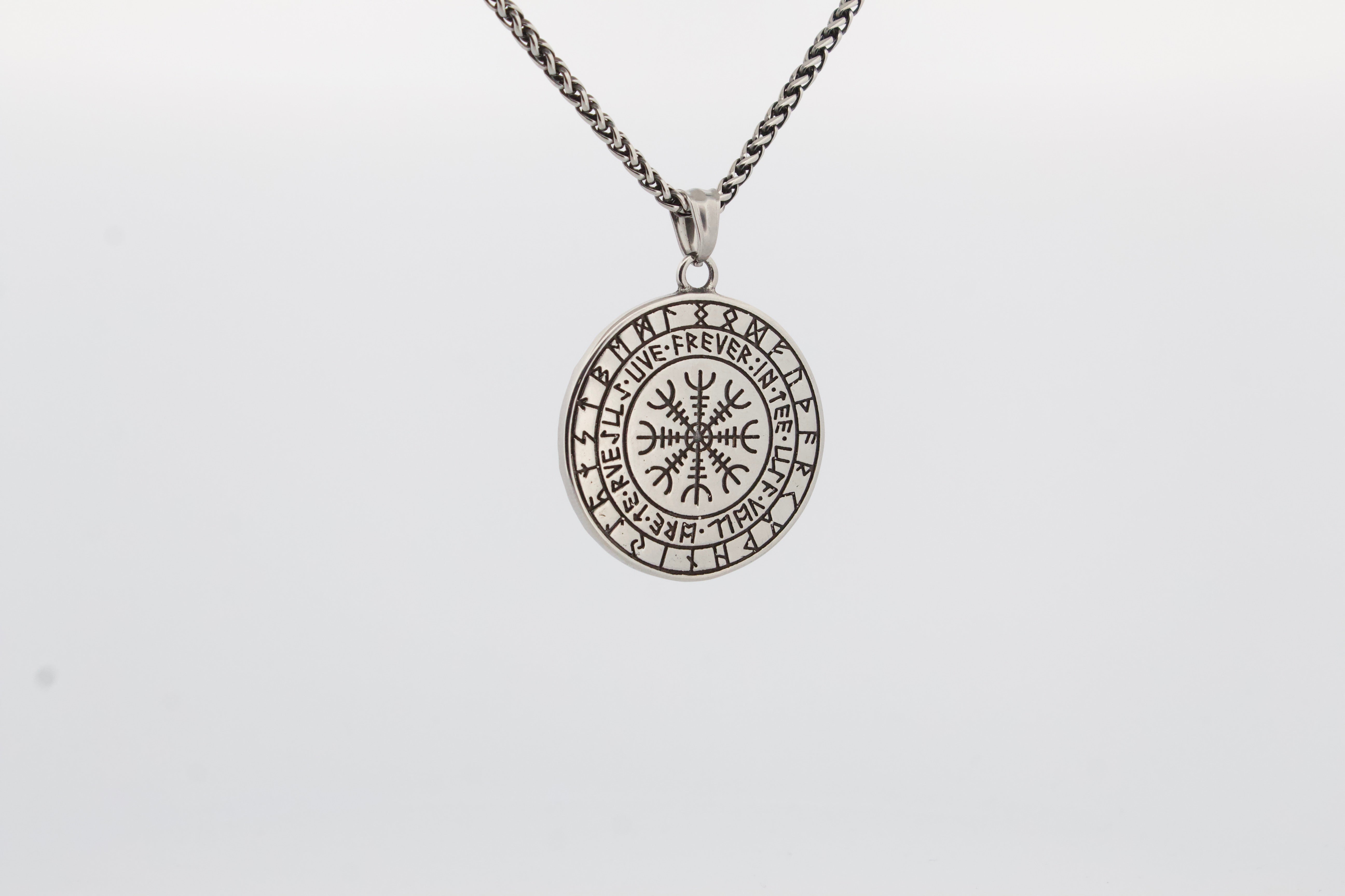 Hex Rune Chain RUNIC PENDANT & CHAIN