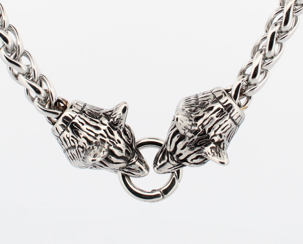DOUBLE WOLF HEAD ROPE CHAIN