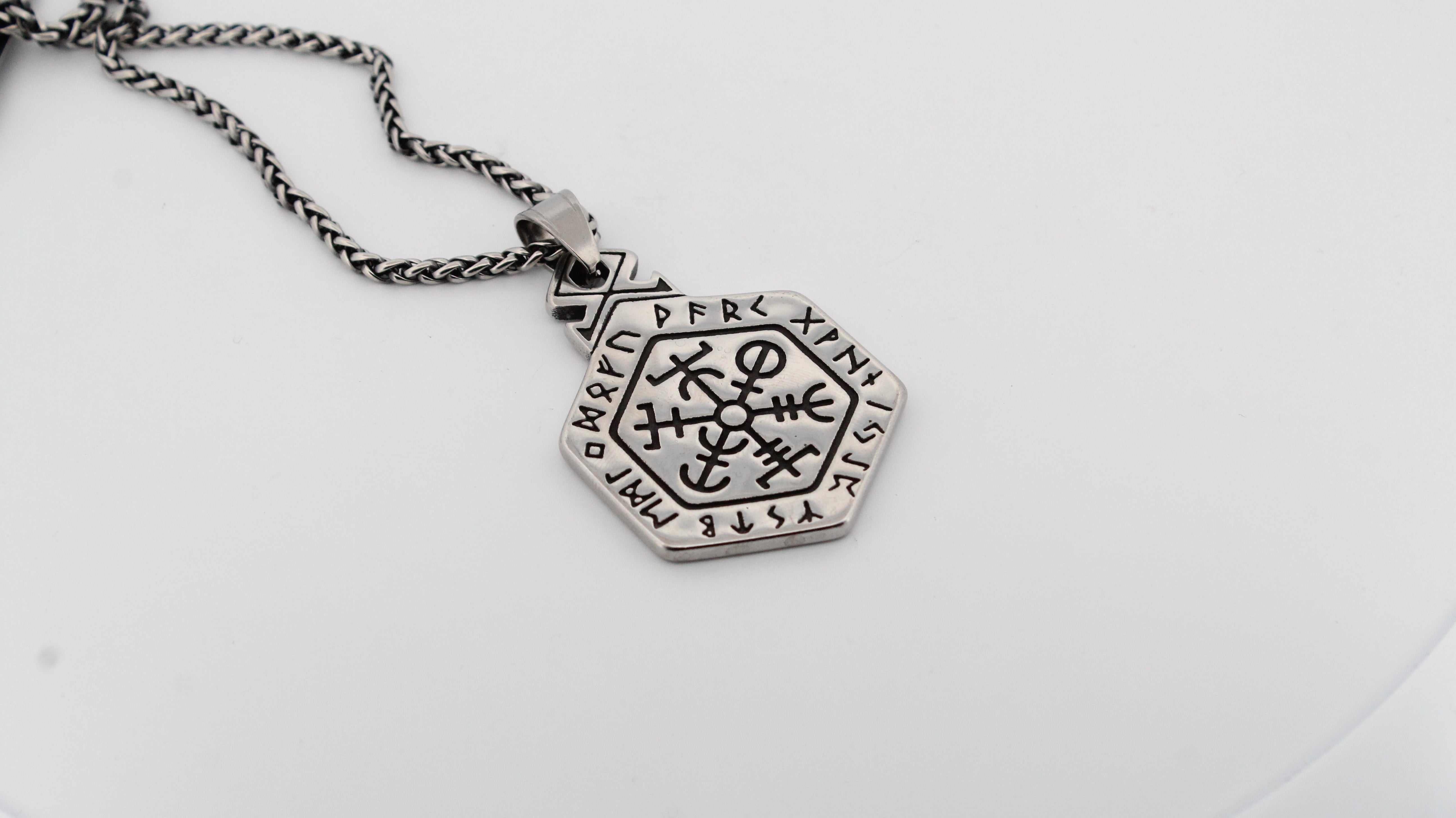 KABBALAH PENDANT & CHAIN