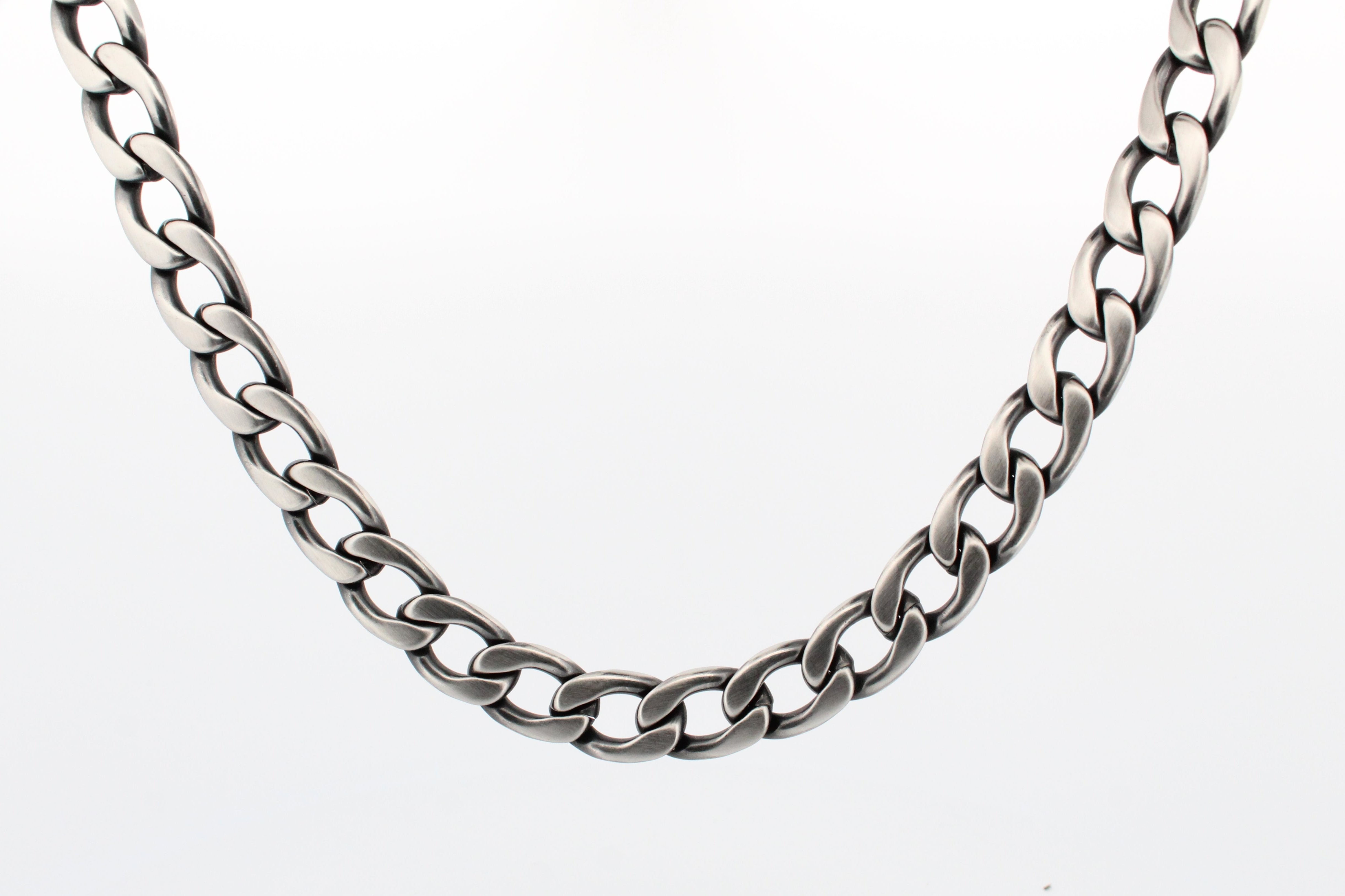 VINTAGE FLAT CURB CHAIN