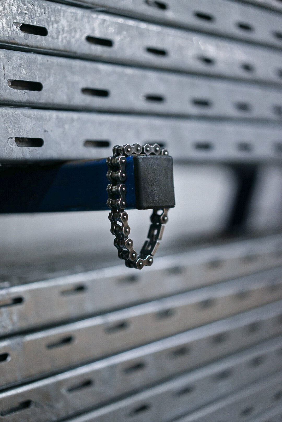 VINTAGE HEXAGONAL BIKE CHAIN