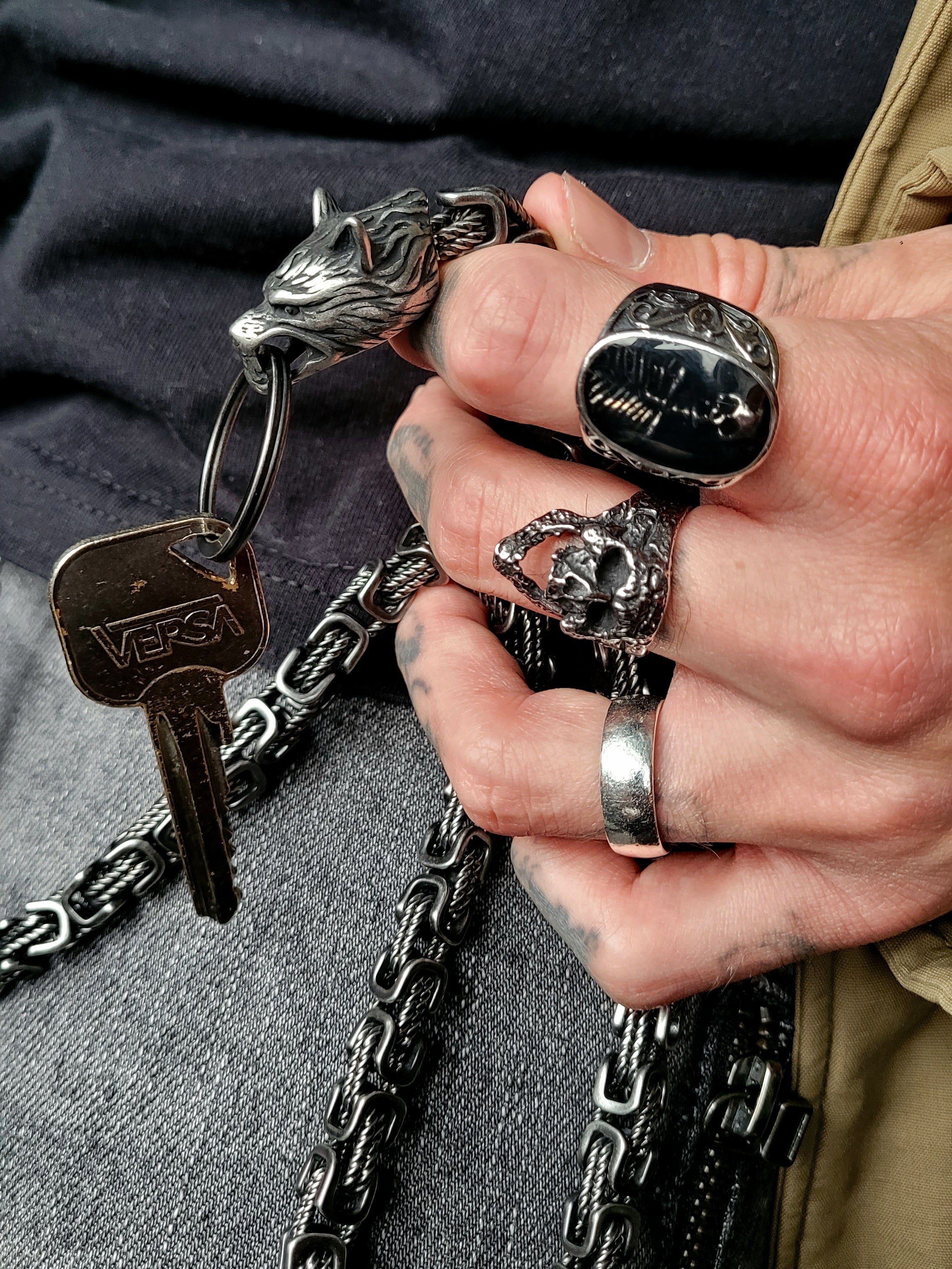 WOLF-HEAD WALLET CHAIN