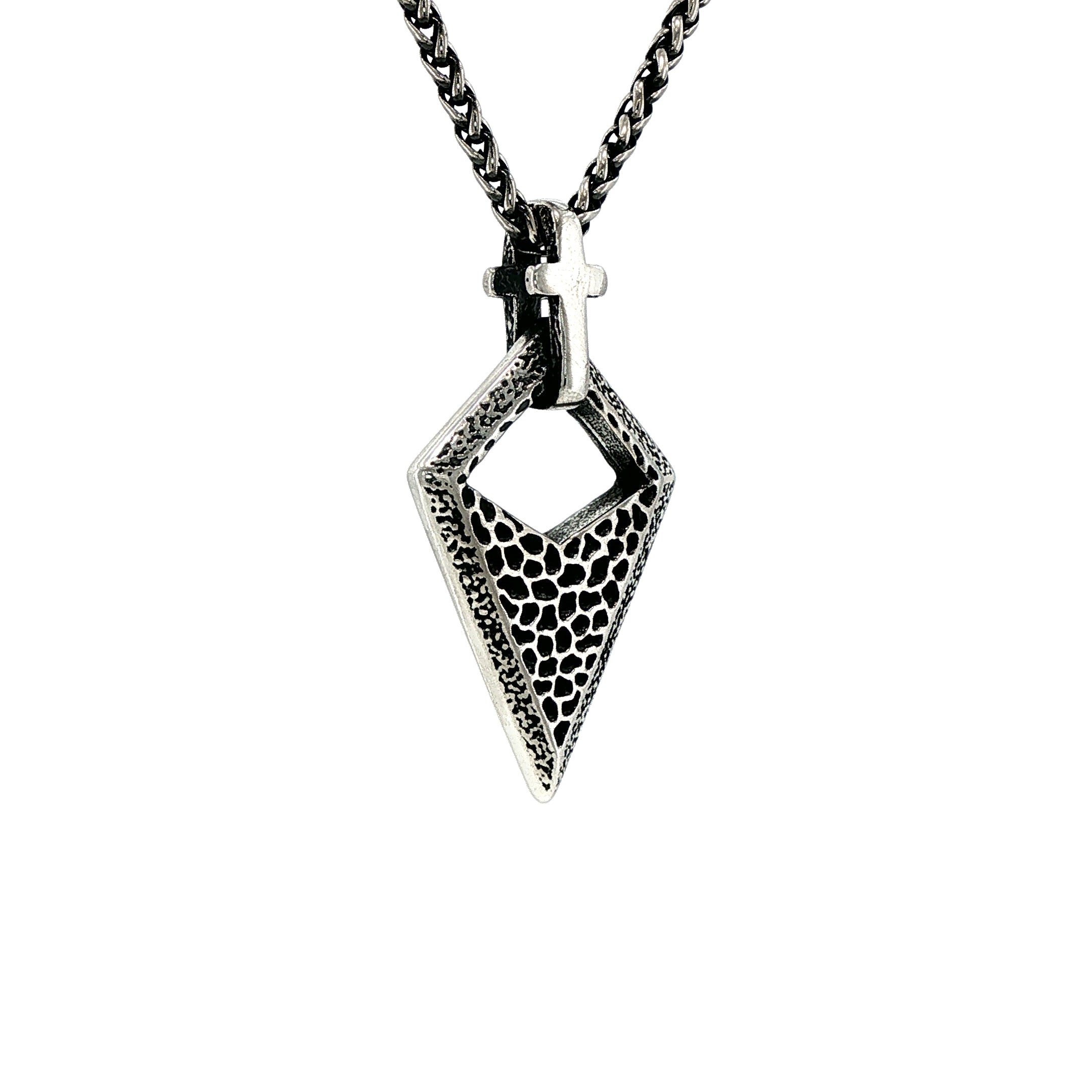 ASSAILANT PENDANT & CHAIN