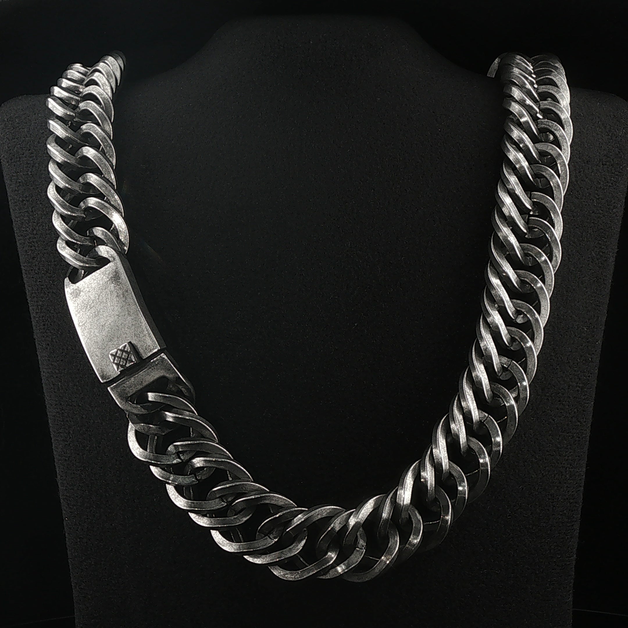 AN29 VINTAGE TWISTED LINK CURB CHAIN